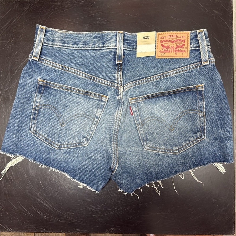 Levi’s 501 denim shorts - Picture 2 of 3